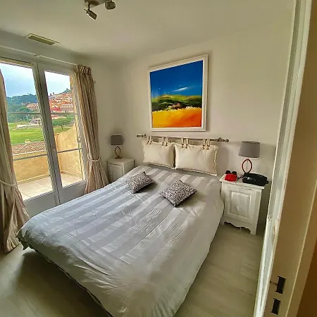 Maison Vue Golf Sainte Maxime 펜션 생트막시메