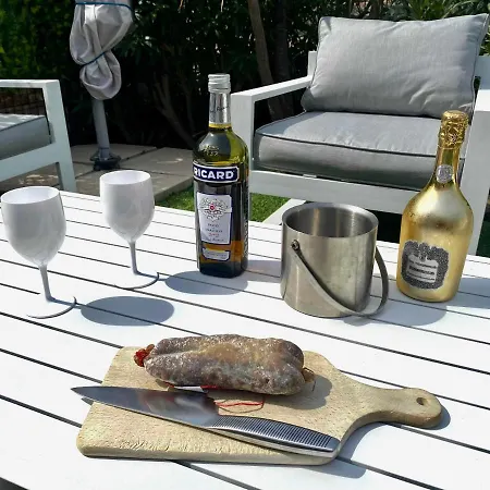 Maison Vue Golf Sainte Maxime 펜션 *